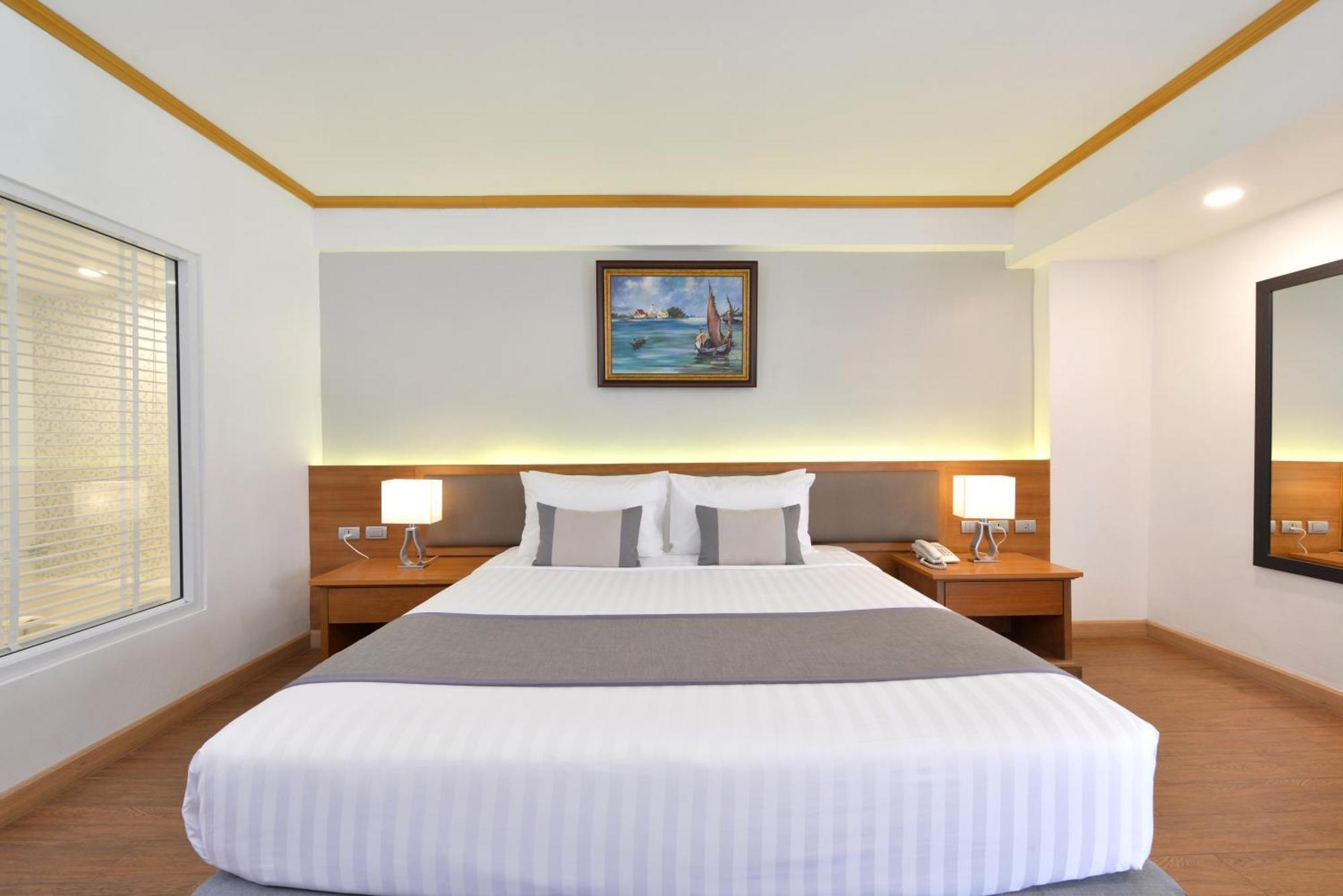 The Beverly Hotel Pattaya Buitenkant foto